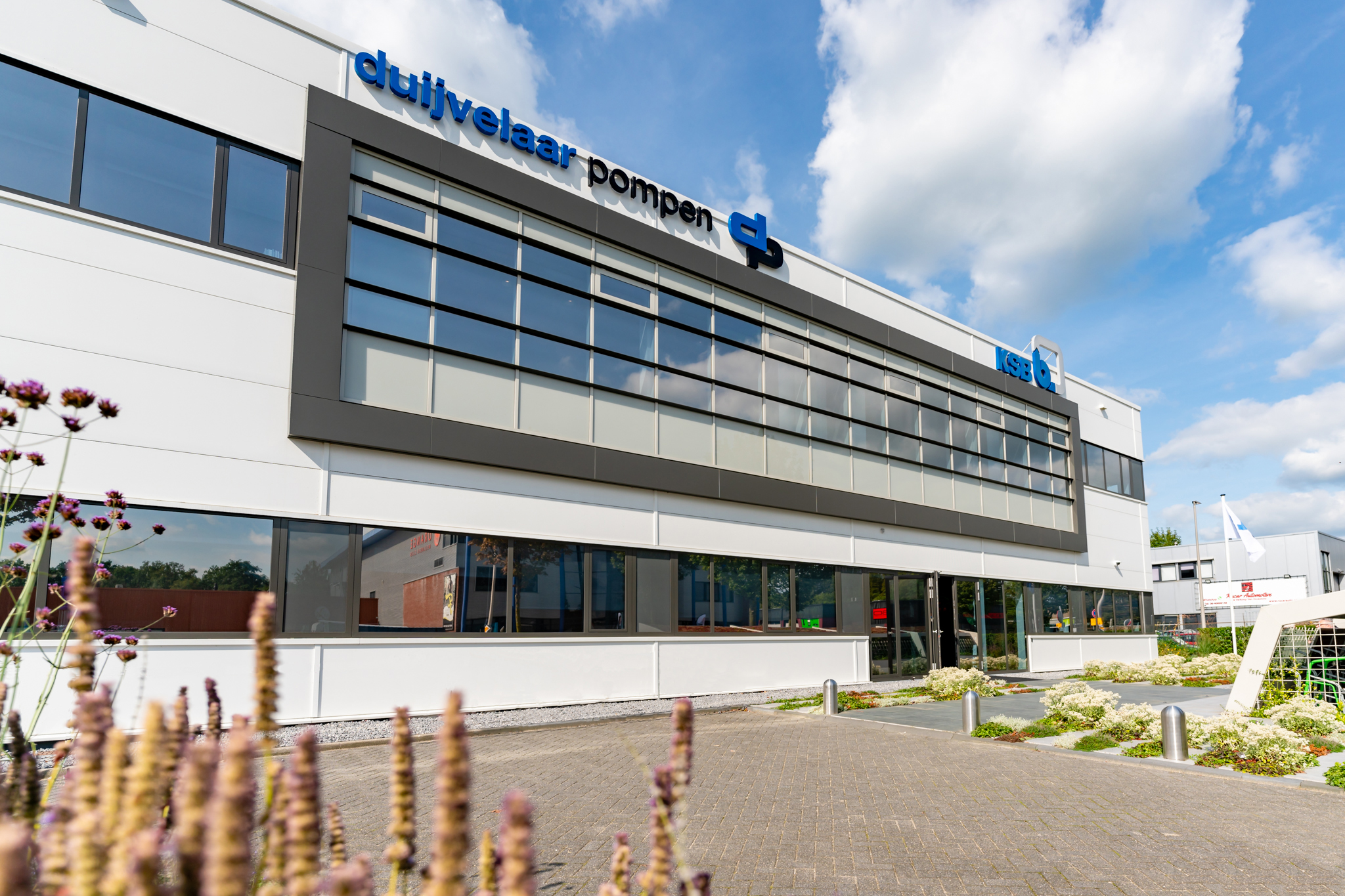 Duijvelaar Pompen pand